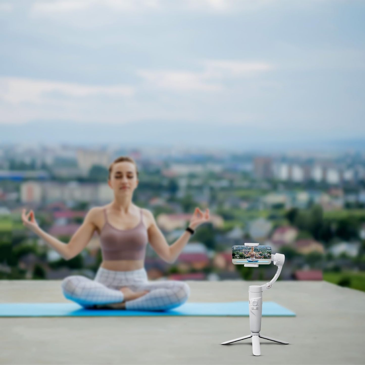 TECNOLOGIA 3-Axis Smartphone Gimbal - Foldable Handheld Vlogging Stabilizer with AI Tracking Feature & 4 Creative Operation Modes for Android & iOS - Smooth Videography